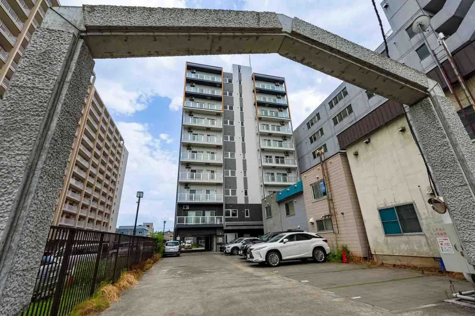 Apartment Sun Court Kita 7-Jo Ichibankan Room 1003 - Vacation Stay 17980 Sapporo